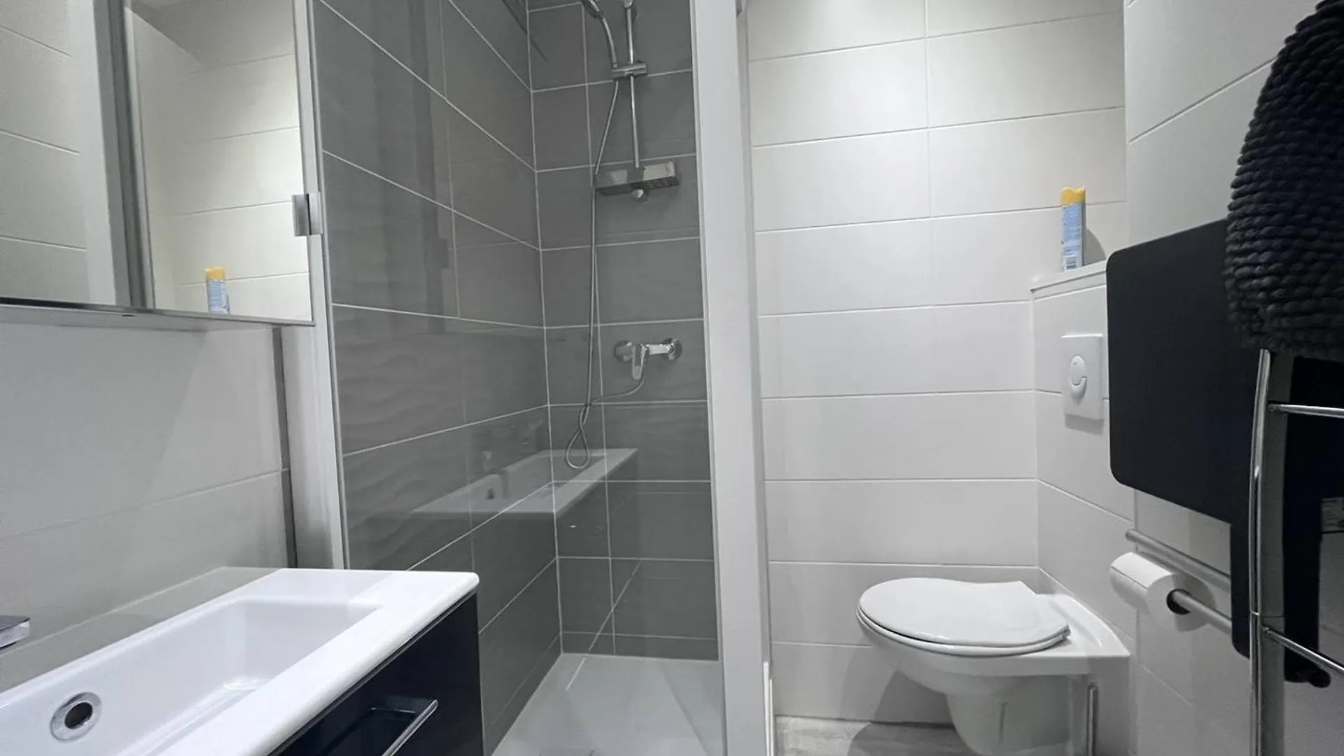 Appartement Au Coeur De Cauterets, Confort, Calme Et Proximite Des Thermes - Fr-1-812-139 0*, Cauterets Francia